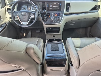 2015 Toyota SIENNA XLE 3.5L XLE 8 Passenger