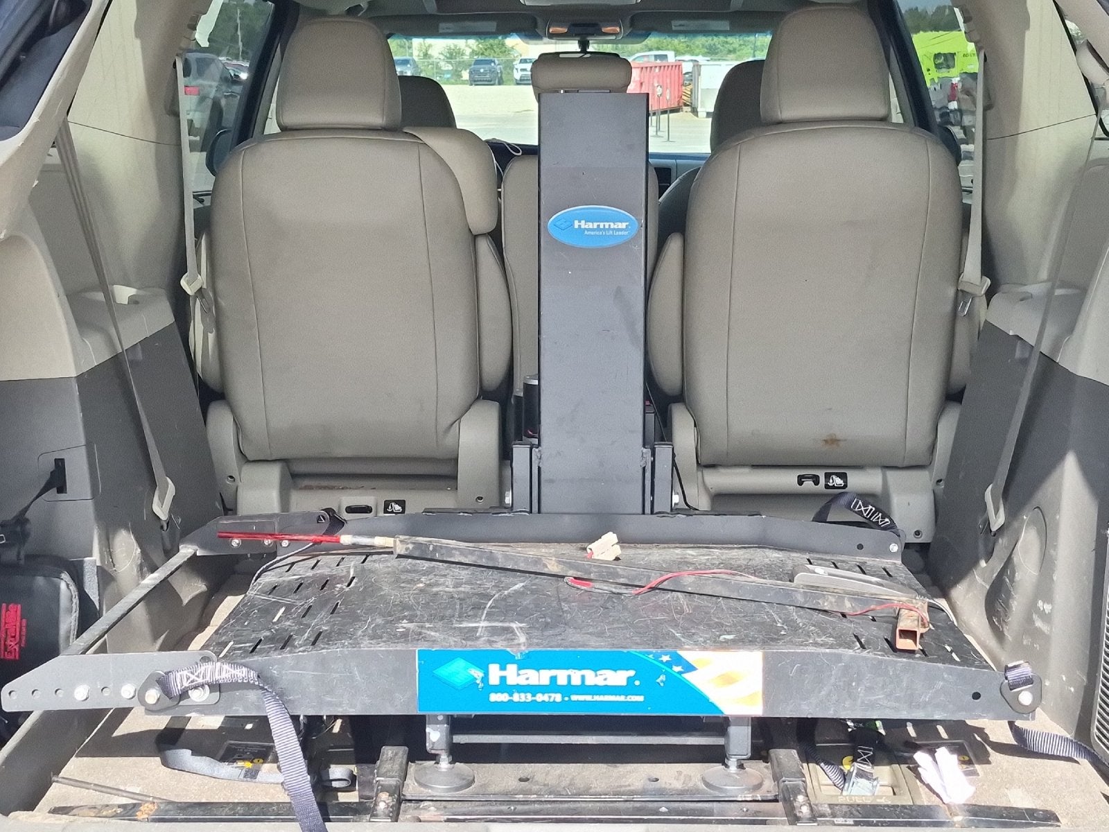 2015 Toyota SIENNA XLE 3.5L XLE 8 Passenger