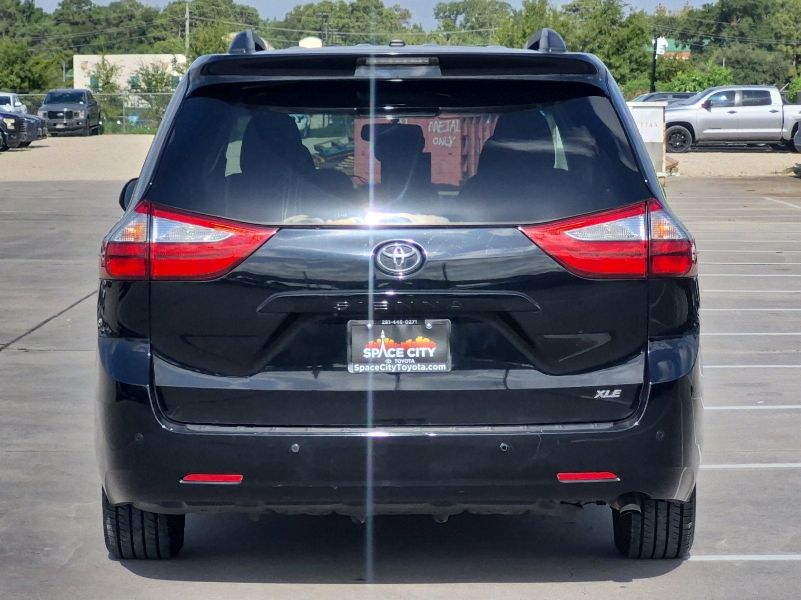 2015 Toyota SIENNA XLE 3.5L XLE 8 Passenger