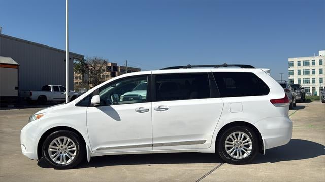 2014 Toyota SIENNA XLE 3.5L XLE