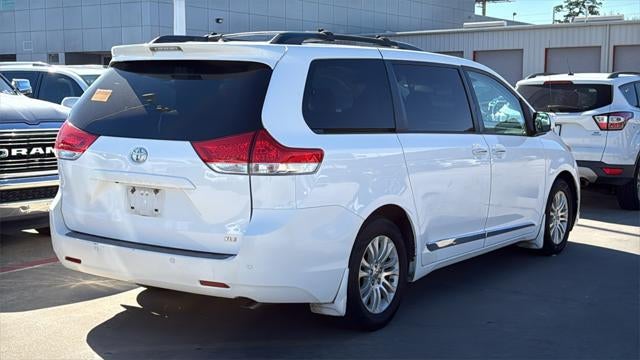 2014 Toyota SIENNA XLE 3.5L XLE