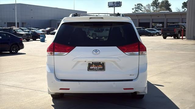 2014 Toyota SIENNA XLE 3.5L XLE