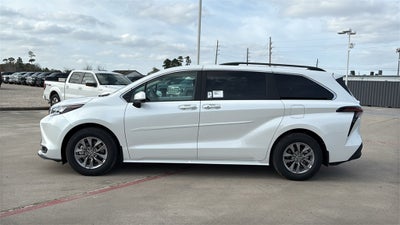 2026 Toyota Sienna XLE