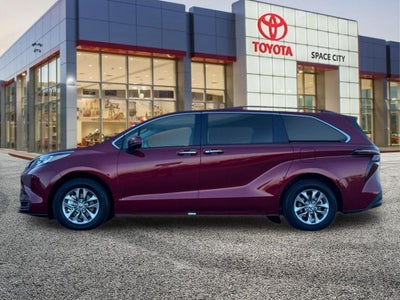 2026 Toyota Sienna XLE