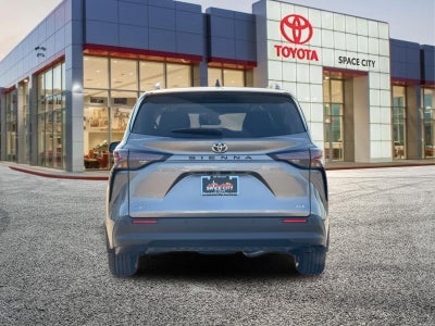 2026 Toyota Sienna XLE