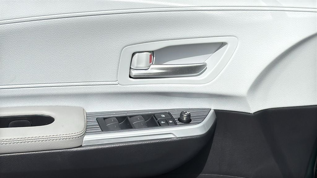 2026 Toyota Sienna XLE 8 Passenger