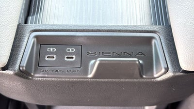 2026 Toyota Sienna XLE 8 Passenger
