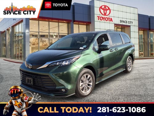 2026 Toyota Sienna XLE 8 Passenger