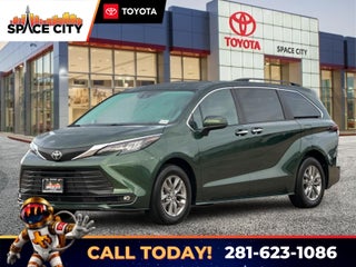 2026 Toyota Sienna XLE 8 Passenger
