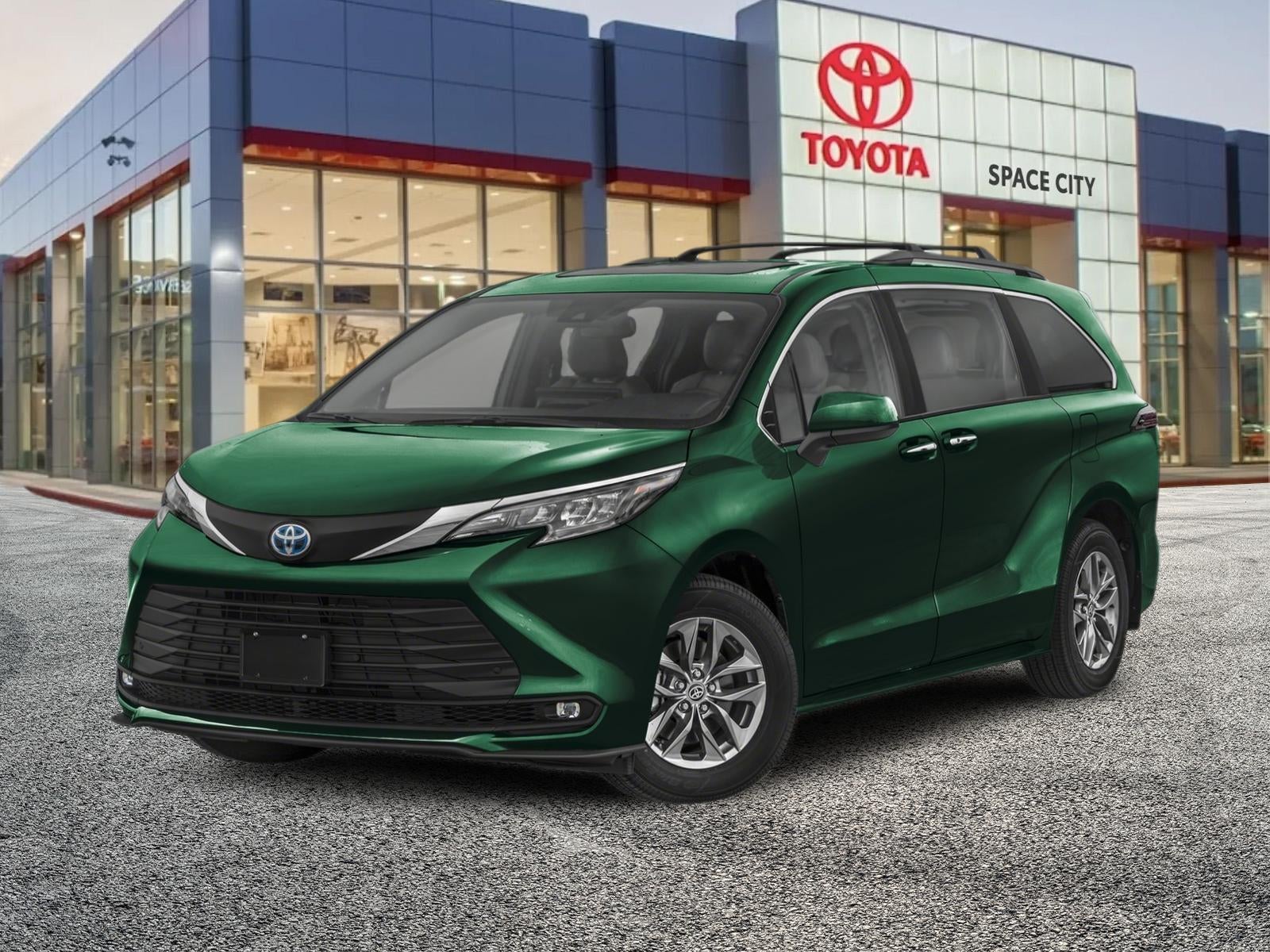 2026 Toyota Sienna XLE 8 Passenger