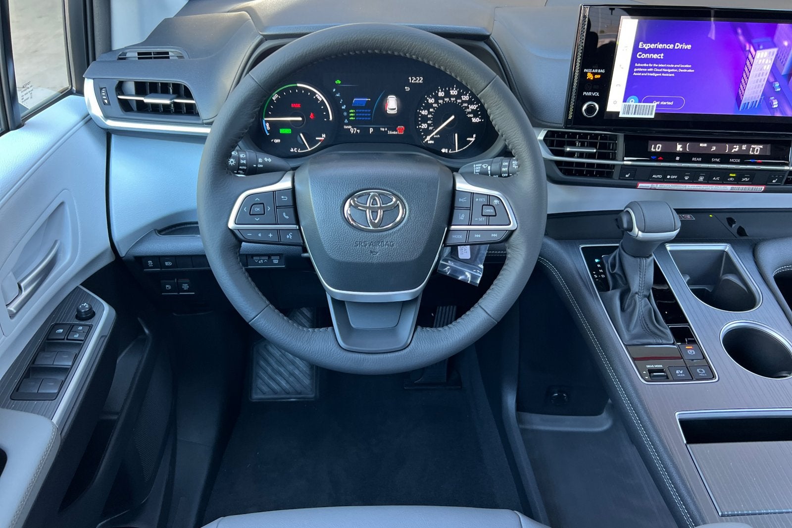 2026 Toyota Sienna XLE 8 Passenger
