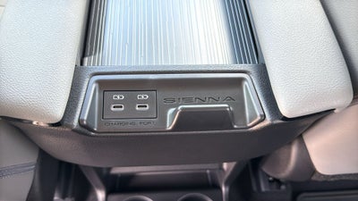 2026 Toyota Sienna XLE 8 Passenger