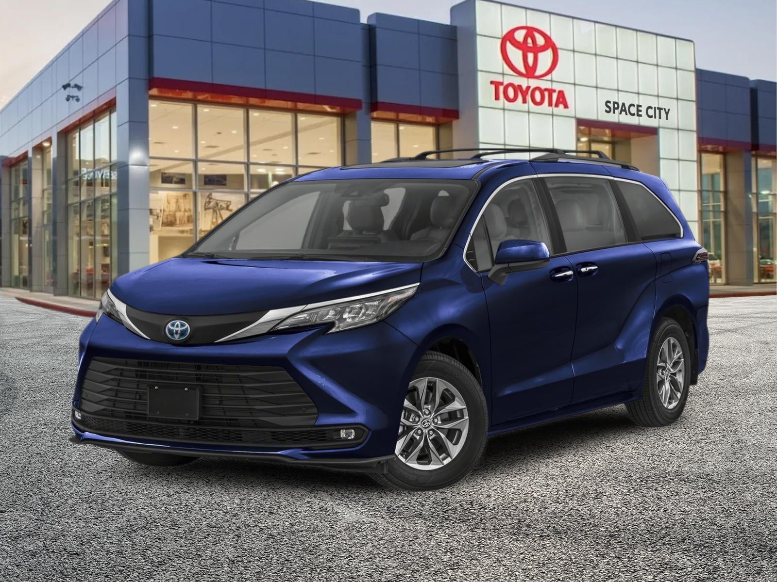 2026 Toyota Sienna XLE 8 Passenger
