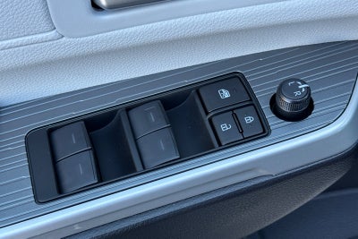 2026 Toyota Sienna XLE 8 Passenger