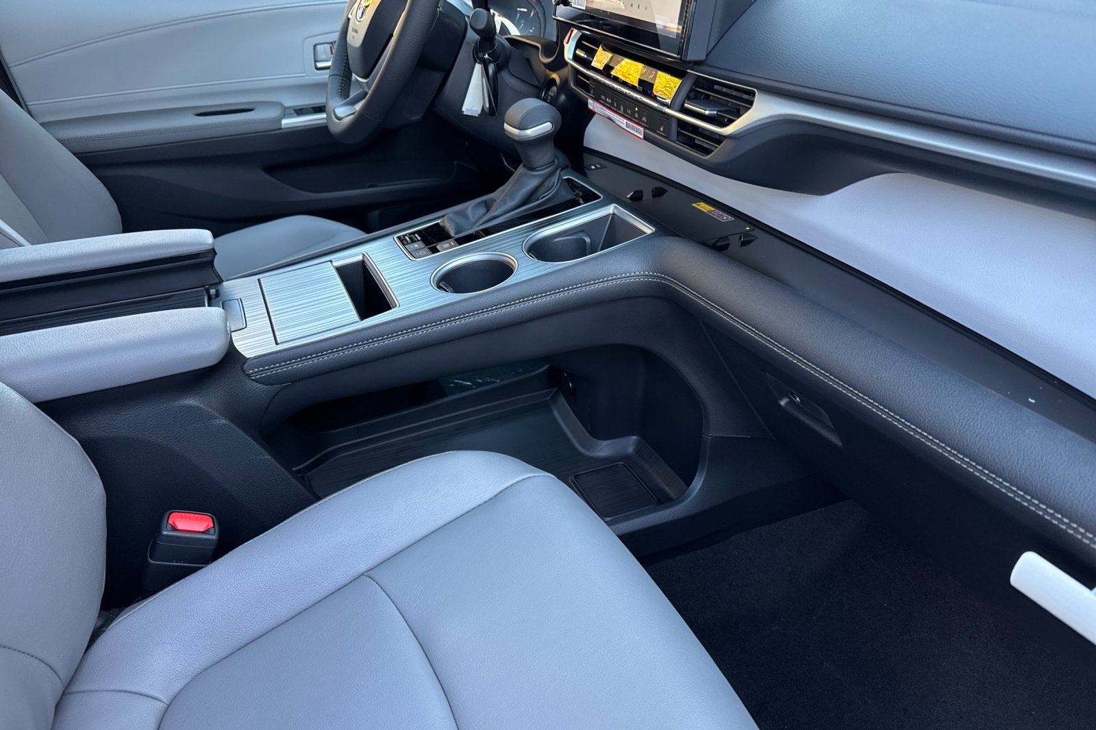 2026 Toyota Sienna XLE 8 Passenger