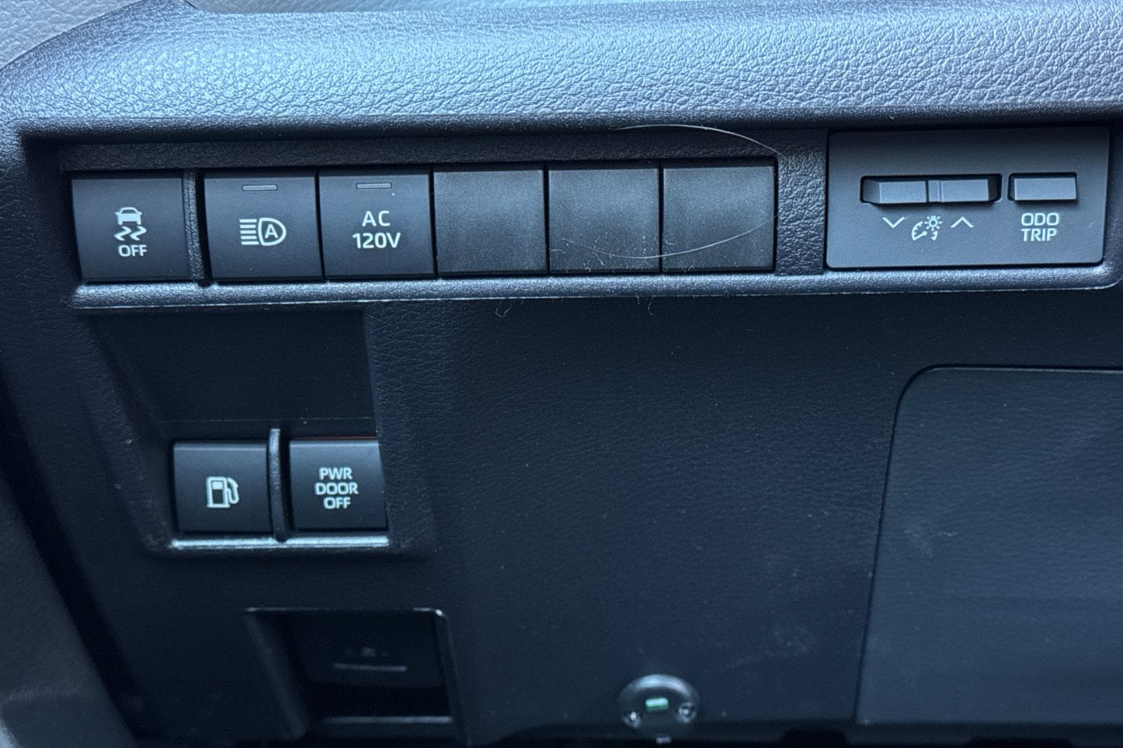 2026 Toyota Sienna XLE 8 Passenger
