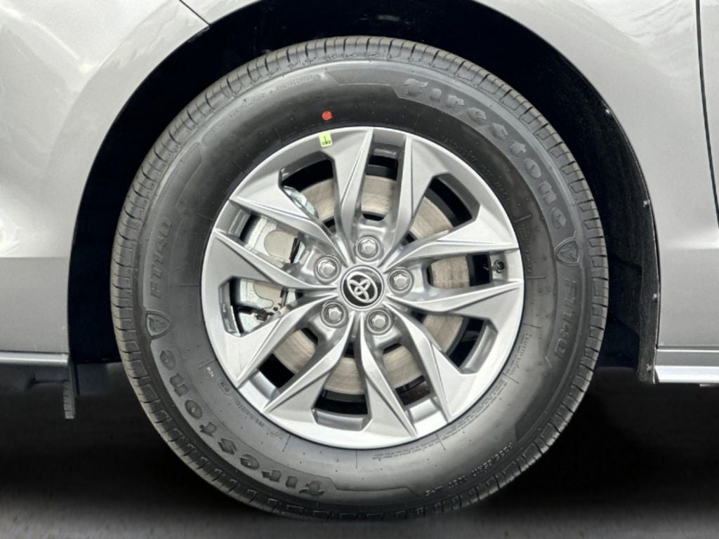 2026 Toyota Sienna XLE 8 Passenger
