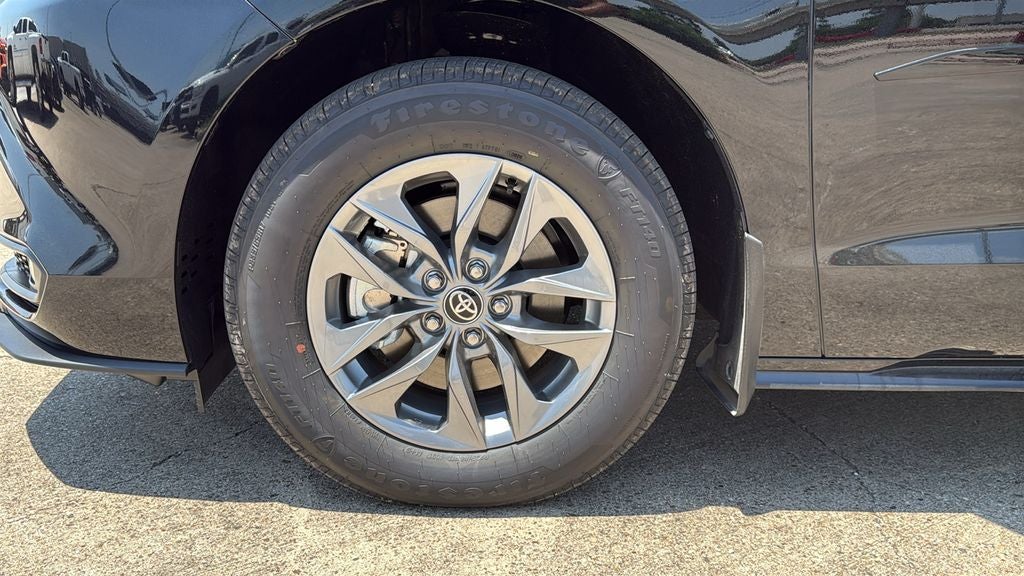 2026 Toyota Sienna XLE 8 Passenger