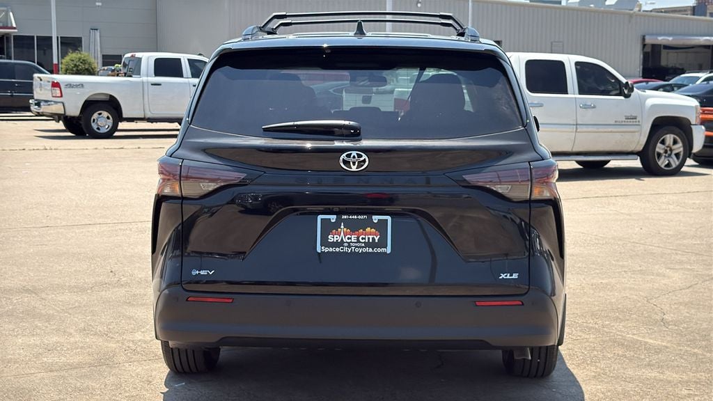 2026 Toyota Sienna XLE 8 Passenger