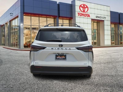 2026 Toyota Sienna XLE 8 Passenger