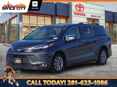 2025 Toyota Sienna XLE 8 Passenger