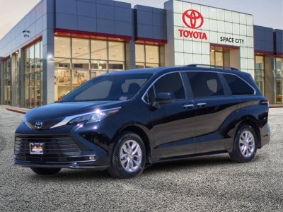 2026 Toyota Sienna XLE 8 Passenger