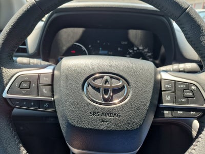 2026 Toyota Sienna XLE 8 Passenger