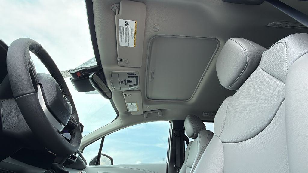 2026 Toyota Sienna XLE 8 Passenger