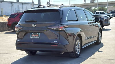 2026 Toyota Sienna XLE 8 Passenger