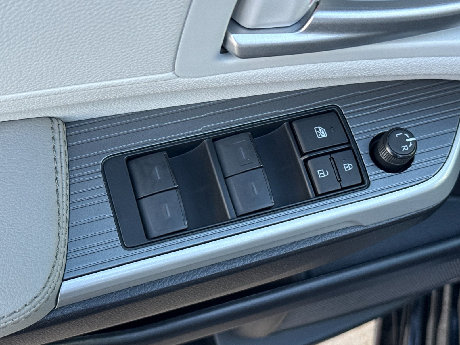 2026 Toyota Sienna XLE 8 Passenger