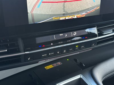 2026 Toyota Sienna XLE 8 Passenger