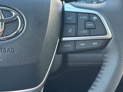 2026 Toyota Sienna XLE 8 Passenger