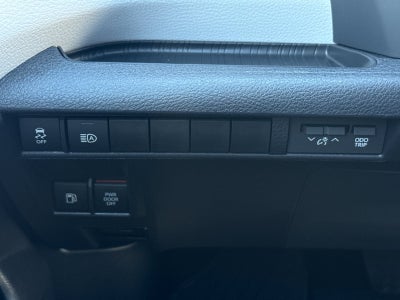 2026 Toyota Sienna XLE 8 Passenger