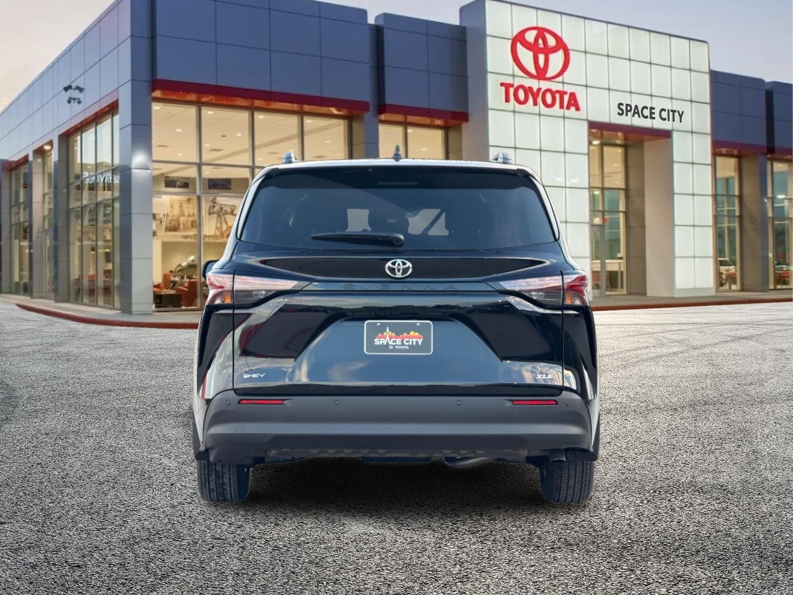 2026 Toyota Sienna XLE 8 Passenger