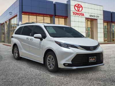 2026 Toyota Sienna XLE