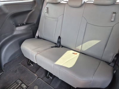 2025 Toyota Sienna XLE 8 Passenger