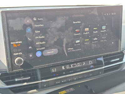 2025 Toyota Sienna XLE 8 Passenger
