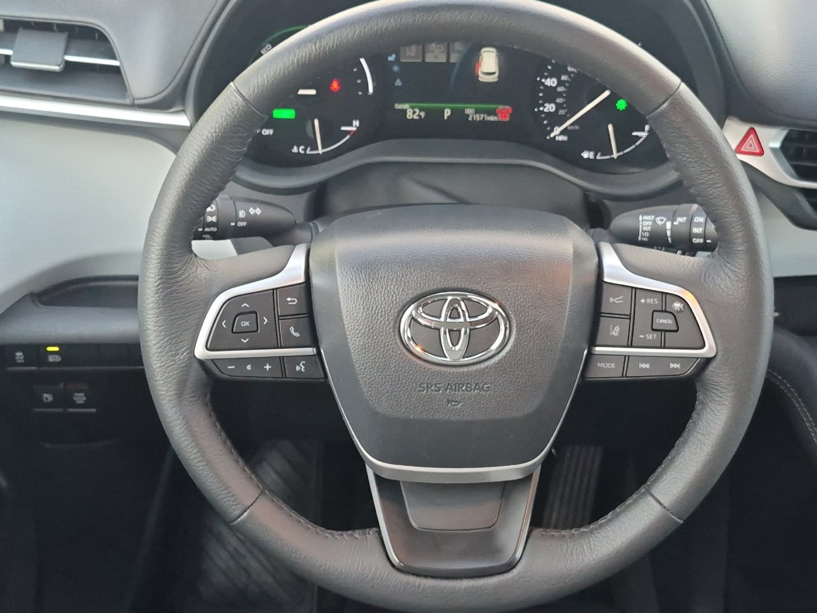 2025 Toyota Sienna XLE 8 Passenger