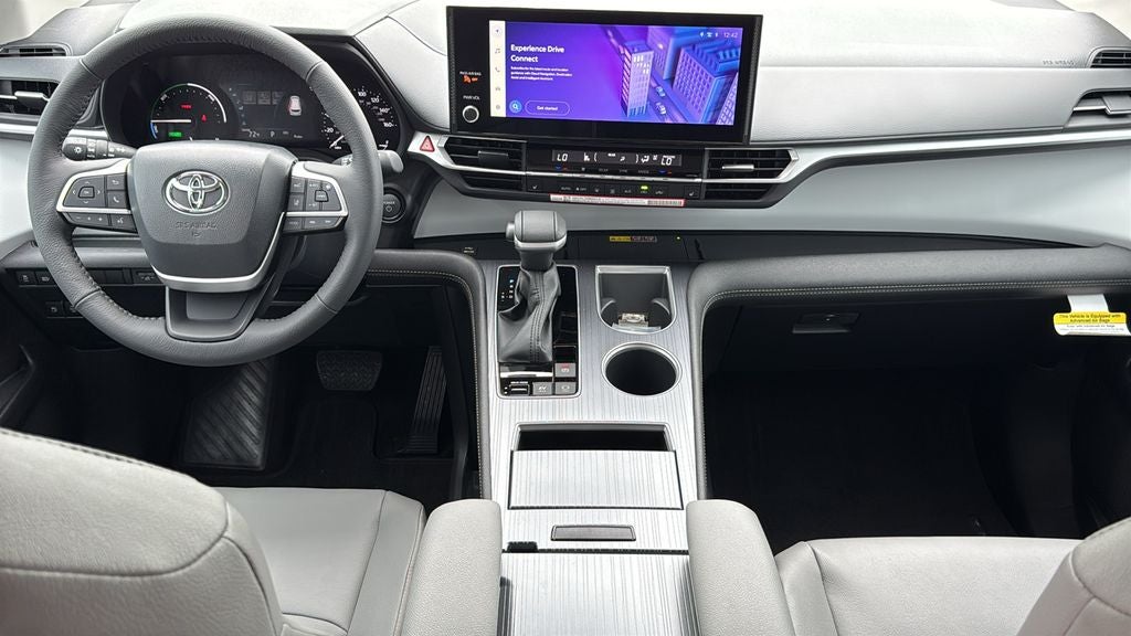 2026 Toyota Sienna XLE 8 Passenger