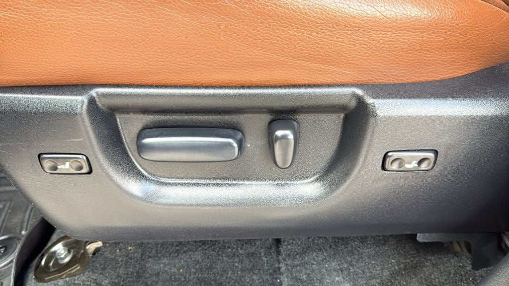 2014 Toyota SEQUOIA 4X2 Platinum