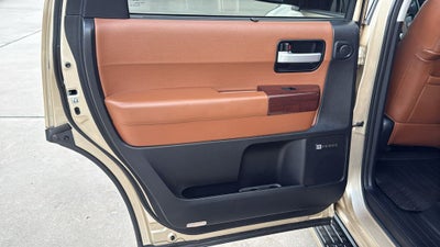 2014 Toyota SEQUOIA 4X2 Platinum