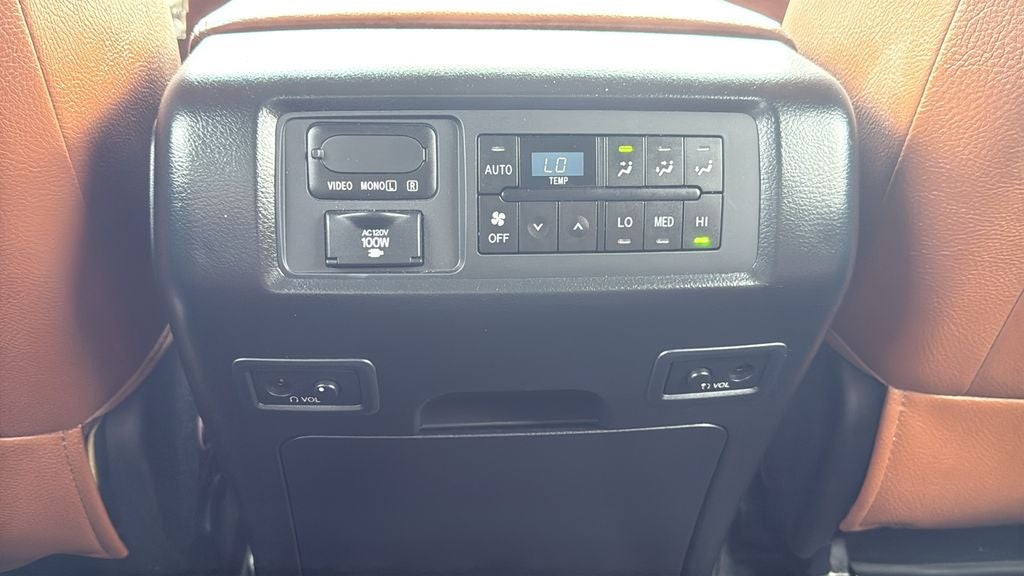 2014 Toyota SEQUOIA 4X2 Platinum