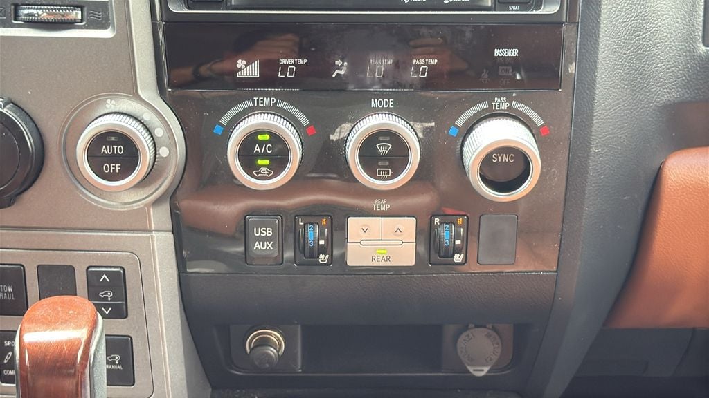 2014 Toyota SEQUOIA 4X2 Platinum