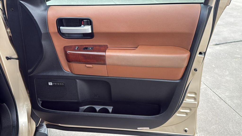2014 Toyota SEQUOIA 4X2 Platinum
