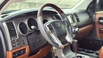 2014 Toyota SEQUOIA 4X2 Platinum