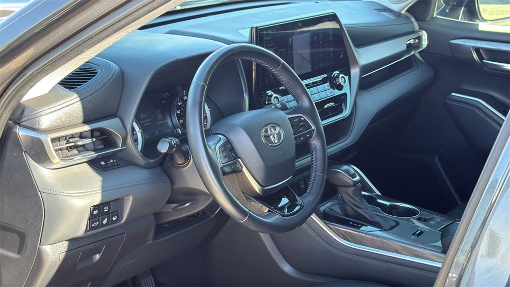 2021 Toyota HIGHLANDER Limited