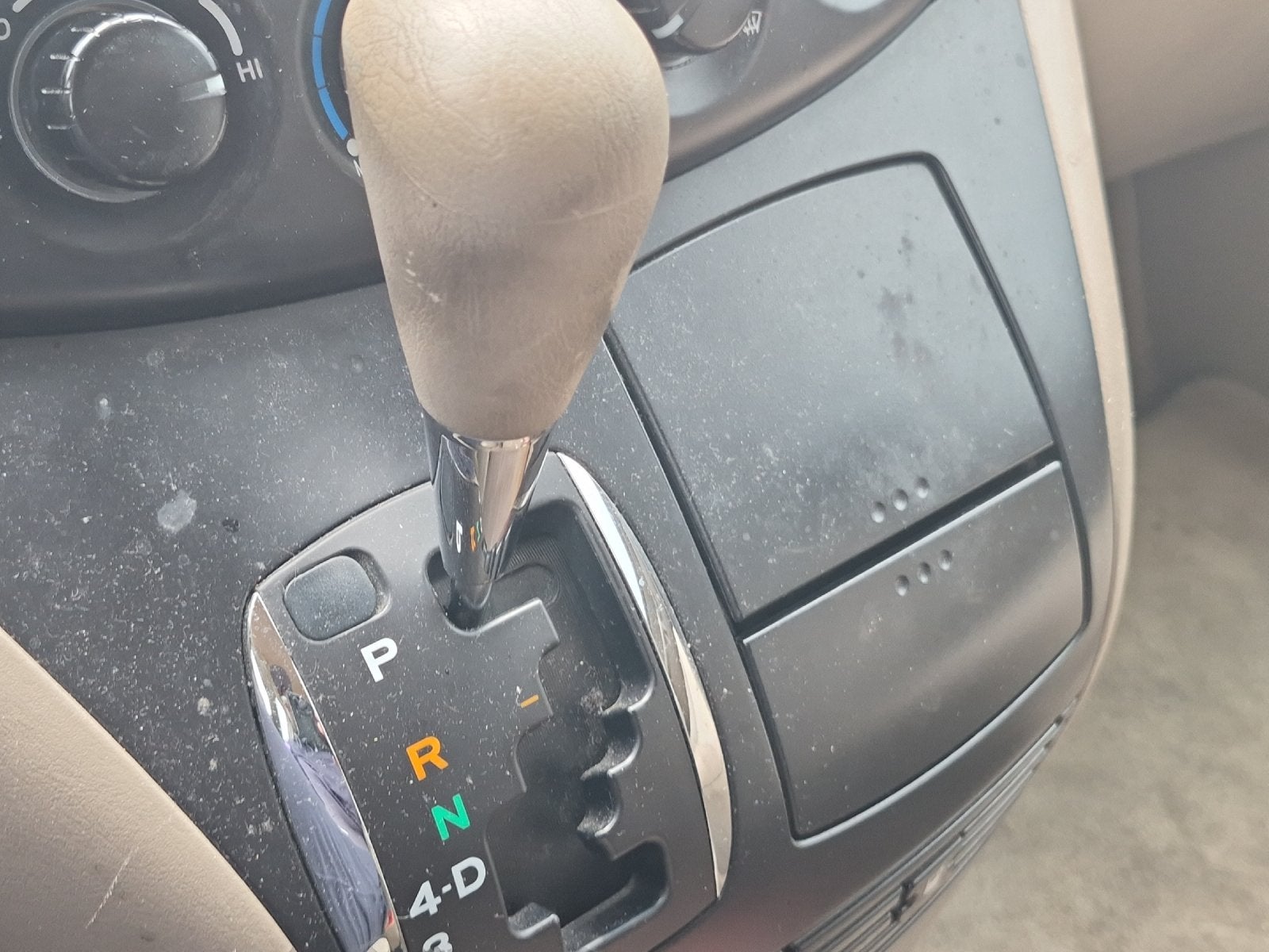 2008 Toyota SIENNA LE