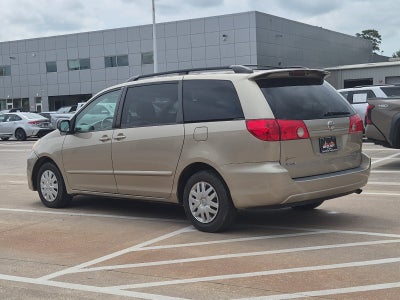 2008 Toyota SIENNA LE