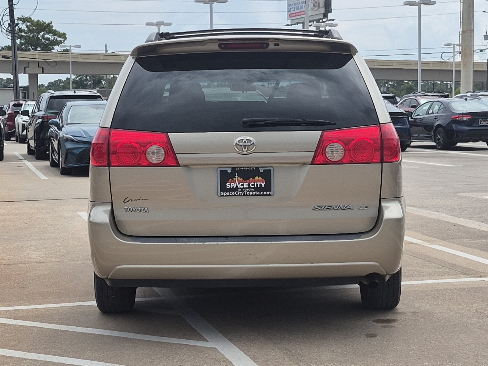 2008 Toyota SIENNA LE