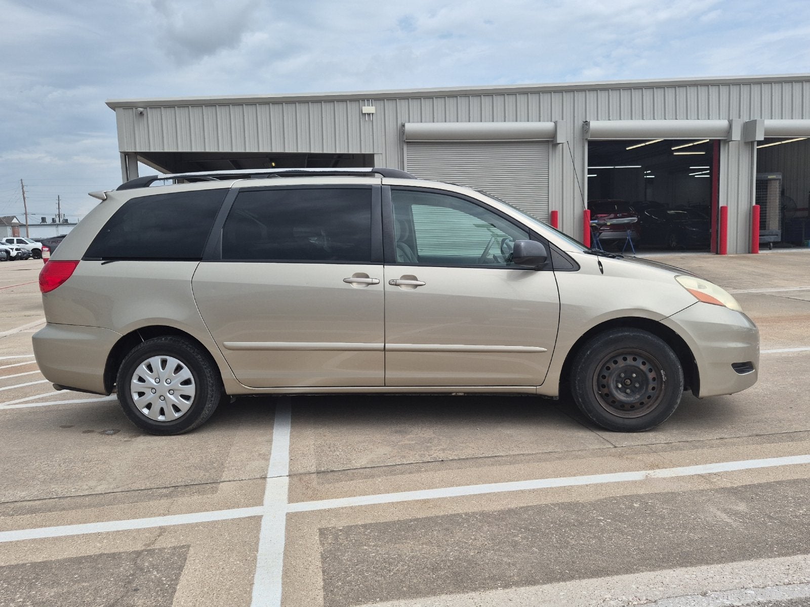 2008 Toyota SIENNA LE
